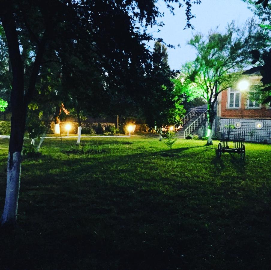 Lazuri Keria Family Guesthouse Khoni Exterior photo