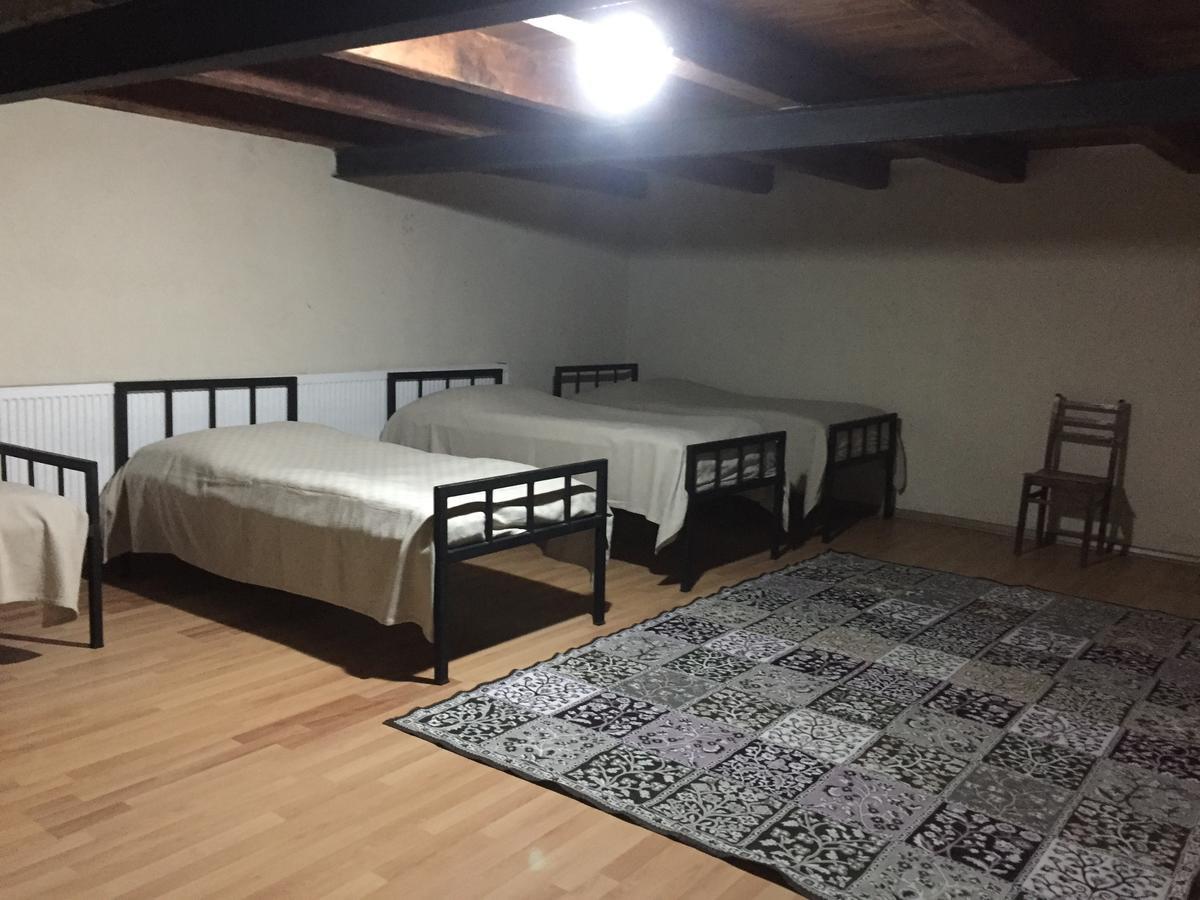 Lazuri Keria Family Guesthouse Khoni Exterior photo